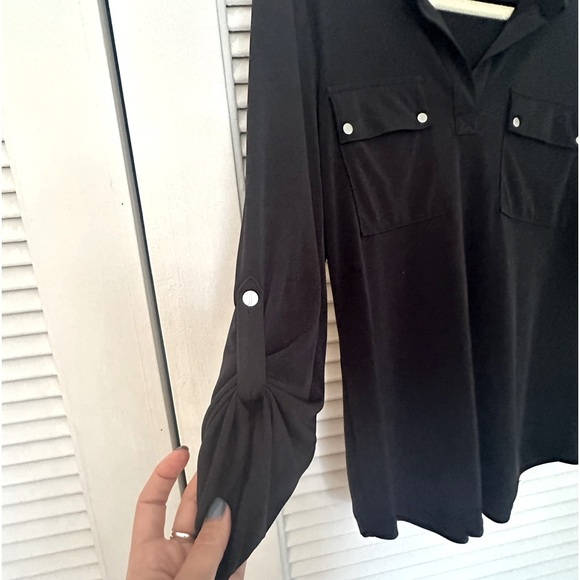 JONES  New York ~ Black V-Neck Shirt - Picture 3 of 4